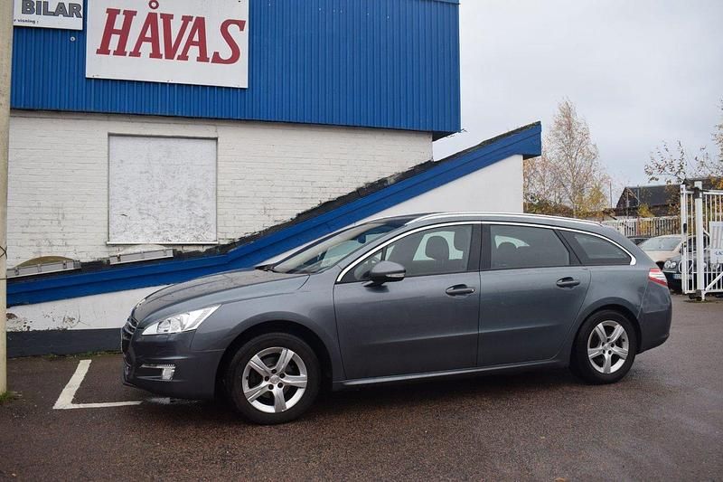 Grå Begagnad 2013 Peugeot 508 Kombi | 64 500 kr (Marknadspris) - Bild 1/4