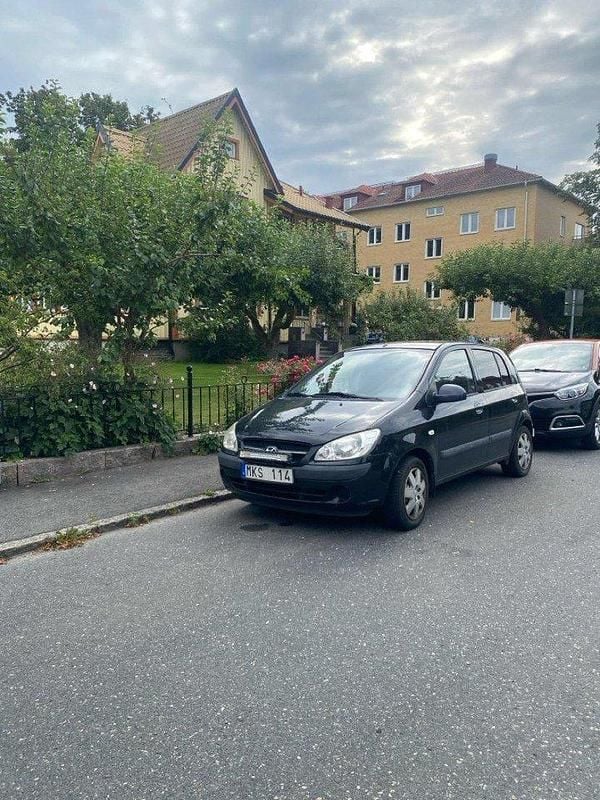 Svart Begagnad 2007 Hyundai Getz Halvkombi | 13 500 kr (Marknadspris) - Bild 1/4