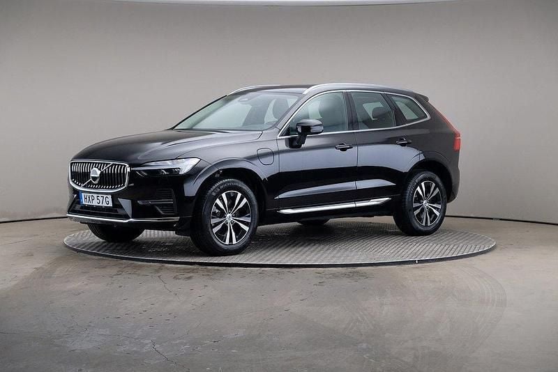 Svart Begagnad 2025 Volvo XC60 Core SUV | 489 000 kr (Bra pris) - Bild 1/4