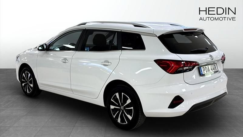 Begagnad MG MG5 EV 130 kW (177 HK) 2022 Vit Kombi