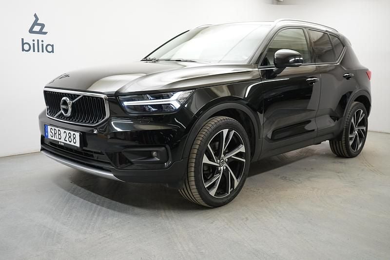 Begagnad Volvo XC40 Momentum 250 HK (183 kW) 2018 Svart SUV