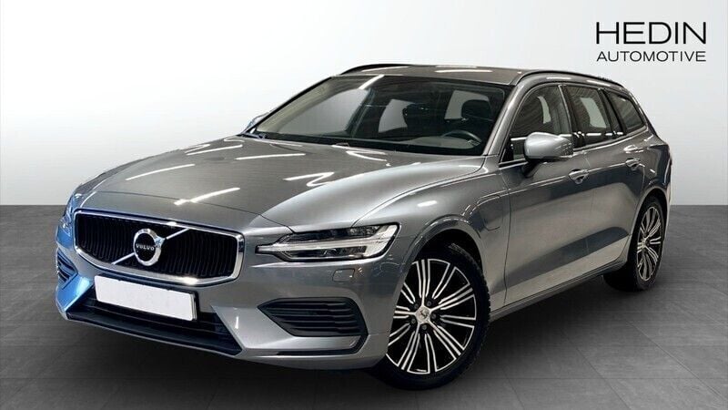 Grå (grey) Begagnad 2020 Volvo V60 Kombi | 308 700 kr (Marknadspris) - Bild 1/4