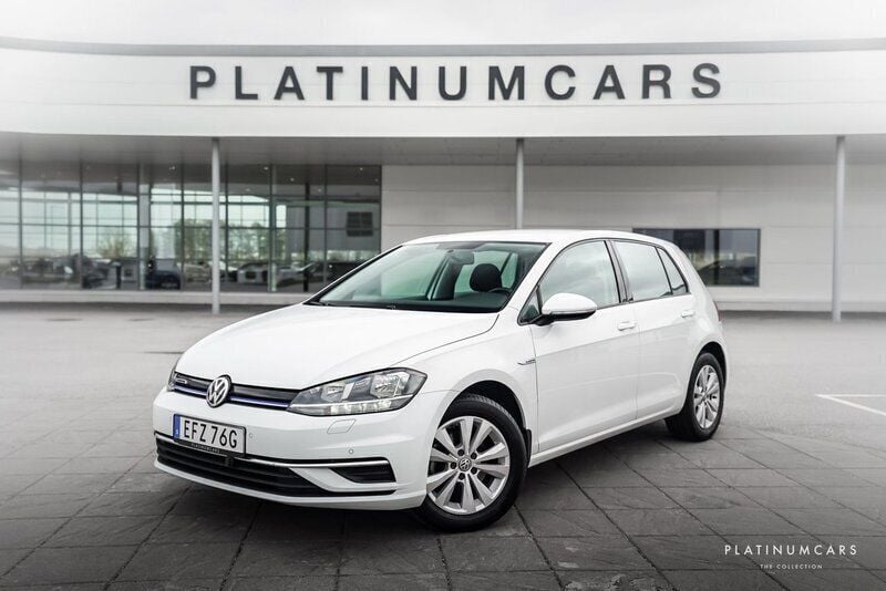 Vit Begagnad 2019 VW Golf VII Halvkombi | 159 000 kr (Marknadspris) - Bild 1/4