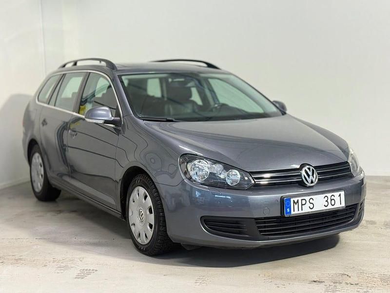 Begagnad VW Golf VI 105 HK (77 kW) 2011 Grå Halvkombi