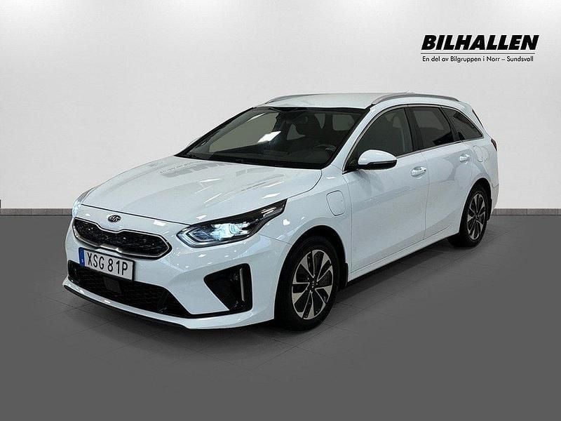 Vit Begagnad 2020 Kia Ceed Advance Kombi | 209 900 kr (Marknadspris) - Bild 1/4