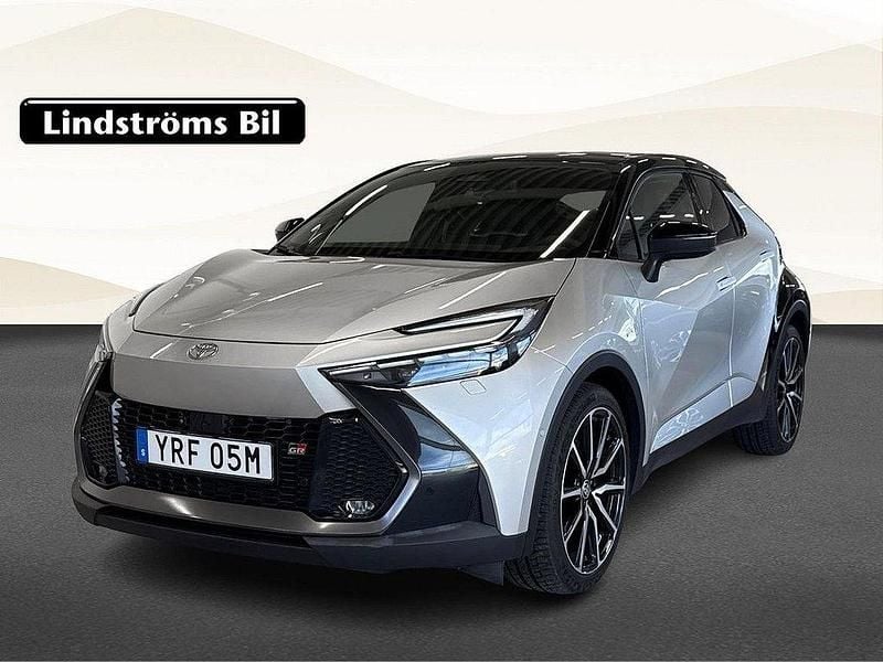 Silver Begagnad 2023 Toyota C-HR Edition SUV | 409 900 kr (Marknadspris) - Bild 1/3