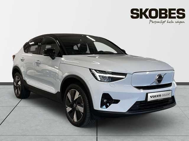 Ljusblå (blå) Begagnad 2025 Volvo EC40 Plus SUV | 499 100 kr - Bild 1/3