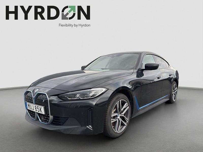 Svart Begagnad 2024 BMW i4 Sedan | 469 000 kr (Marknadspris) - Bild 1/4