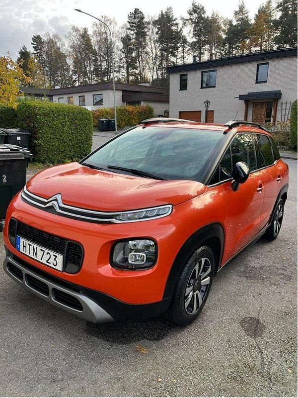 Orange Begagnad 2018 Citroën C3 Aircross PureTech SUV | 103 000 kr - Bild 1/4