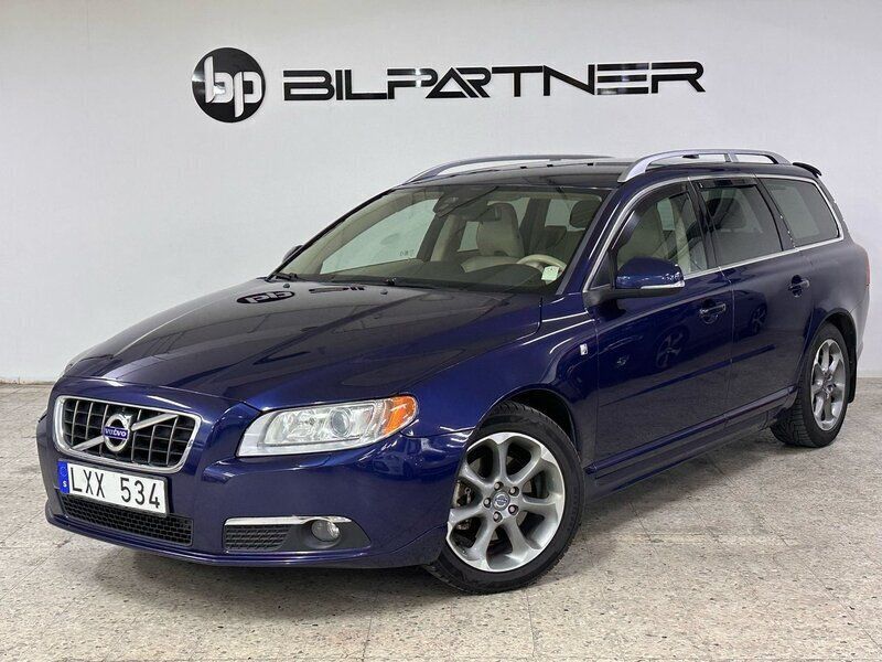 Blå Begagnad 2011 Volvo V70 Momentum Kombi | 74 900 kr (Marknadspris) - Bild 1/4