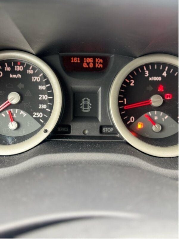 Grå Begagnad 2003 Renault Mégane II Halvkombi | 17 500 kr (Bra pris) - Bild 1/4