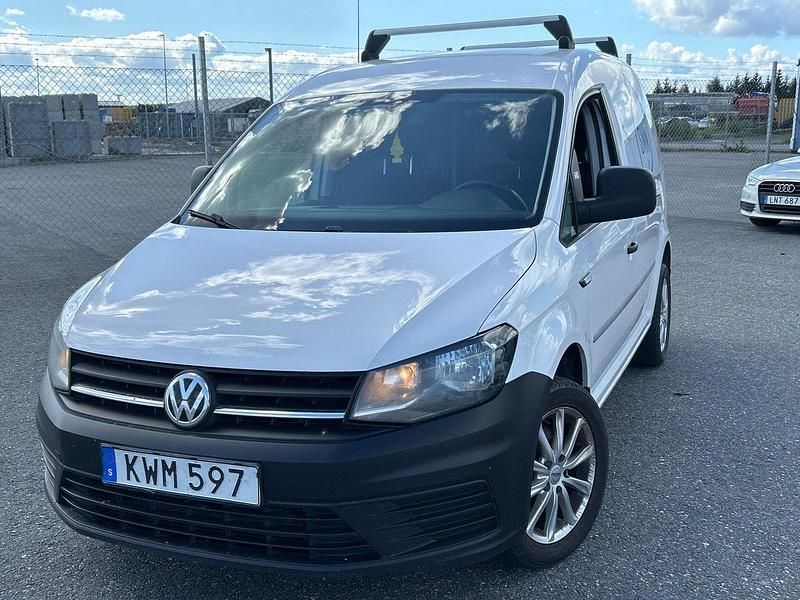 Vit Begagnad 2017 VW Caddy Minibuss | 45 500 kr - Bild 1/4