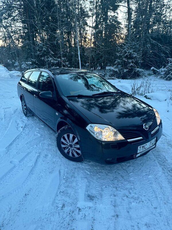Svart Begagnad 2002 Nissan Primera Kombi | 29 000 kr (Marknadspris) - Bild 1/4