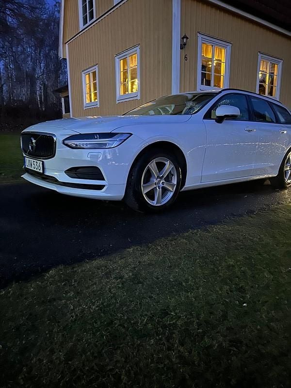 Begagnad Volvo V90 150 HK (110 kW) 2018 Kombi