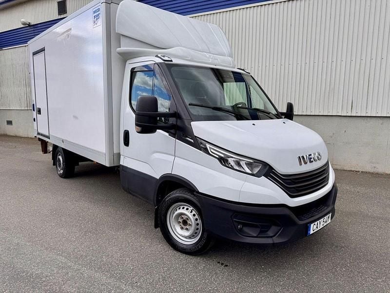 Vit Begagnad 2022 Iveco Daily Van | 449 900 kr (Dyr) - Bild 1/4