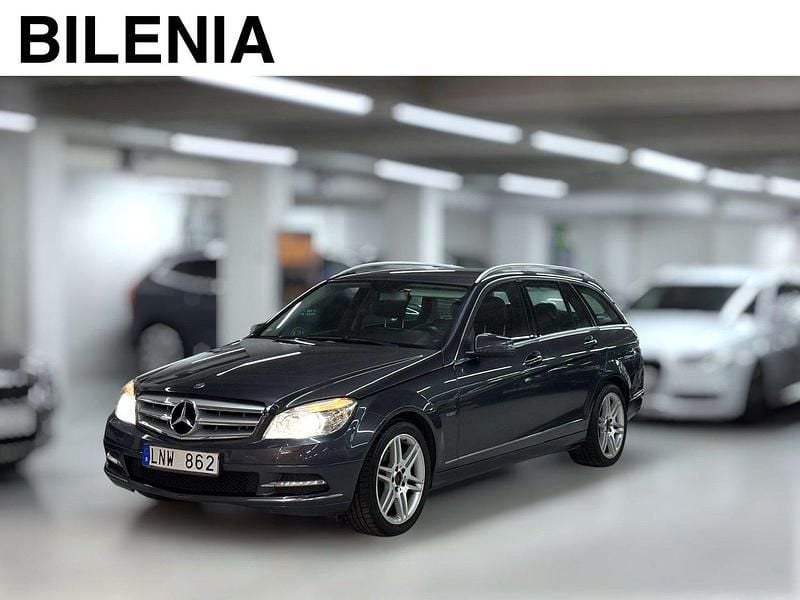 Mörkgrå Begagnad 2010 Mercedes C180 Avantgarde Kombi | 99 900 kr (Marknadspris) - Bild 1/3