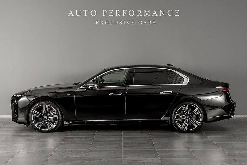 Begagnad BMW i7 M Sport 400 kW (544 HK) 2023 Sedan