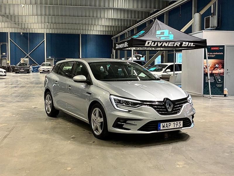 Begagnad Renault Mégane IV 140 HK (102 kW) 2023 Grå Kombi