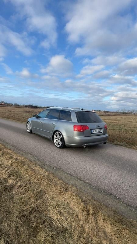 Begagnad Audi A4 200 HK (147 kW) 2005 Grå Kombi