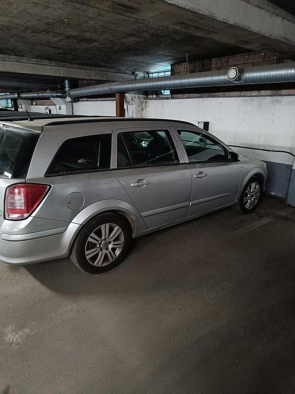 Grå Begagnad 2007 Opel Astra Kombi | 10 000 kr (Superpris) - Bild 1/3