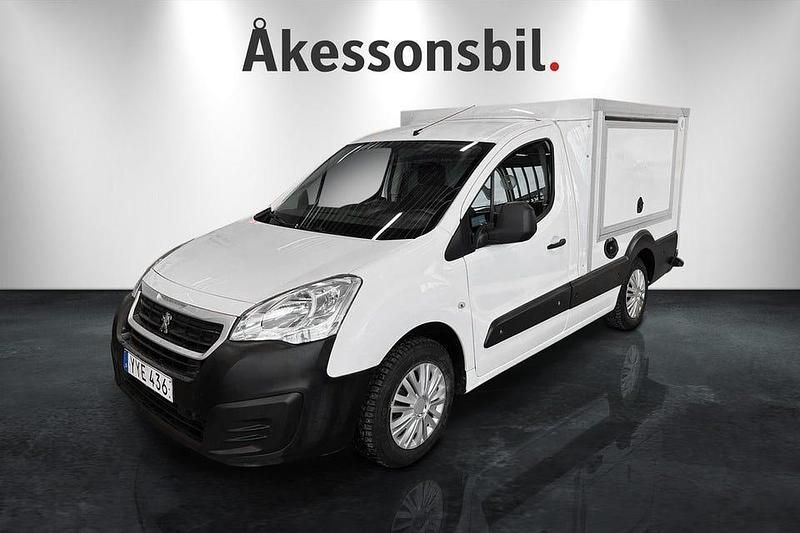 Begagnad Peugeot Partner 99 HK (72 kW) 2017 Vit Minibuss