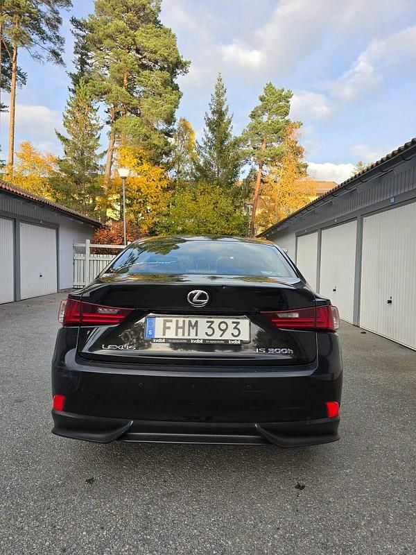 Begagnad Lexus IS300h 223 HK (164 kW) 2015 Sedan