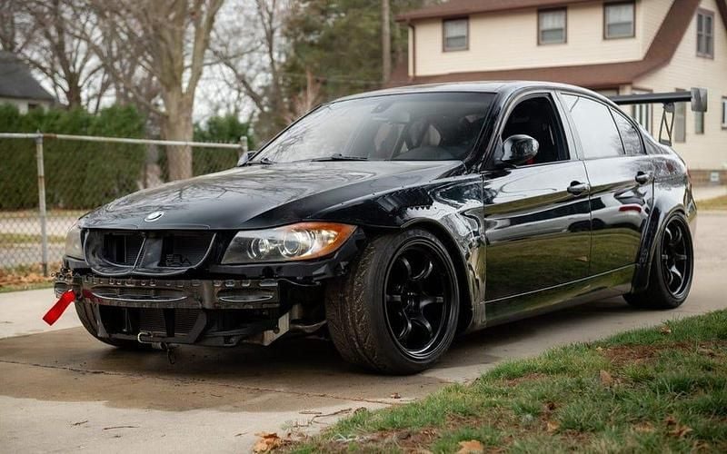 Svart Begagnad 2008 BMW 320 Kombi | 20 000 kr - Bild 1/1