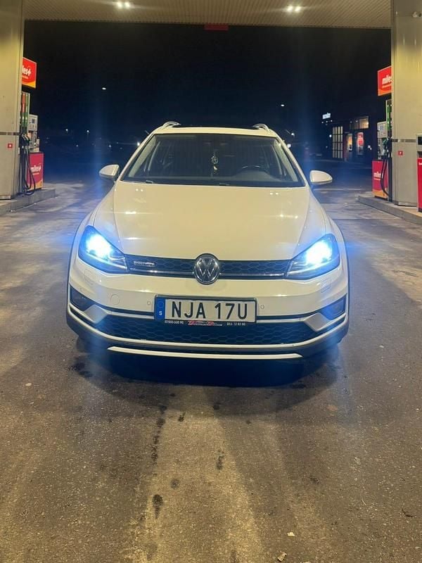 Begagnad 2017 VW Golf Alltrack Kombi | 139 000 kr (Bra pris) - Bild 1/4