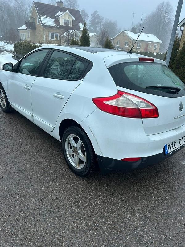 Begagnad Renault Mégane III 110 HK (80 kW) 2012