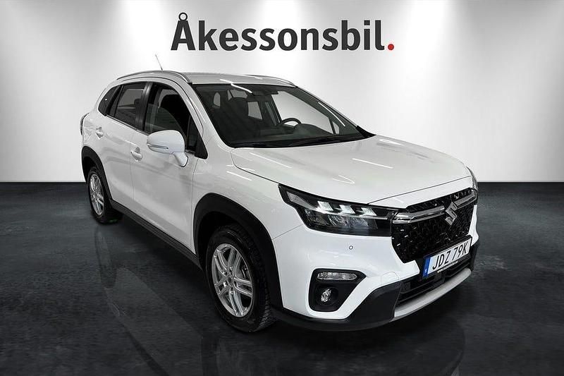 Begagnad Suzuki SX4 S-Cross 102 HK (75 kW) 2023 Vit Sedan