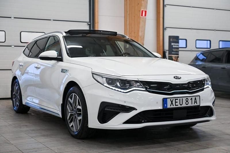 Begagnad Kia Optima Advance 205 HK (150 kW) 2020 Vit Kombi