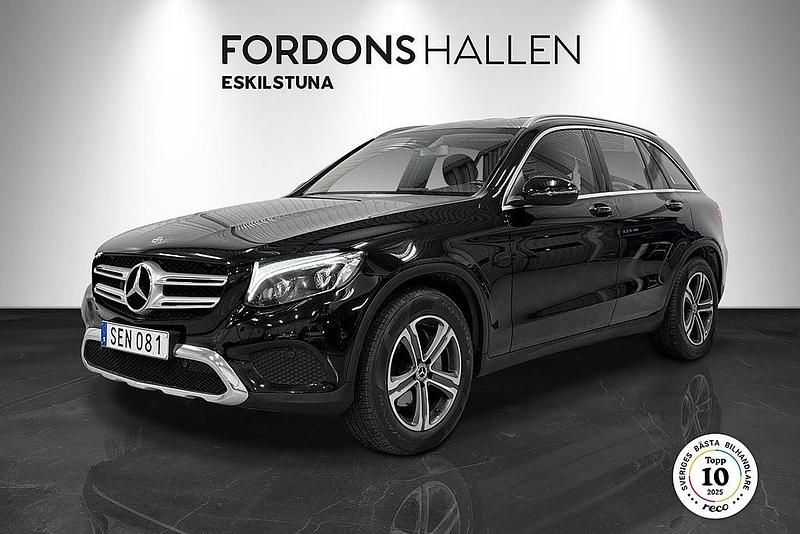 Svart Begagnad 2018 Mercedes GLC220 SUV | 219 900 kr (Marknadspris) - Bild 1/4