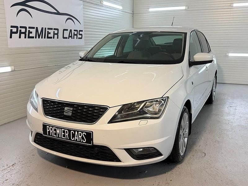 Begagnad Seat Toledo 105 HK (77 kW) 2014 Vit Halvkombi