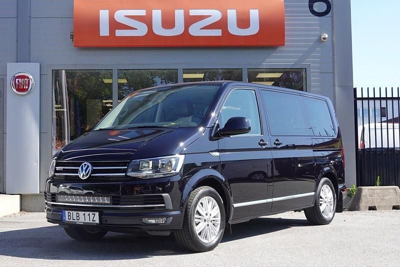 Svart Begagnad 2019 VW Multivan Highline Minibuss | 414 900 kr (Marknadspris) - Bild 1/4
