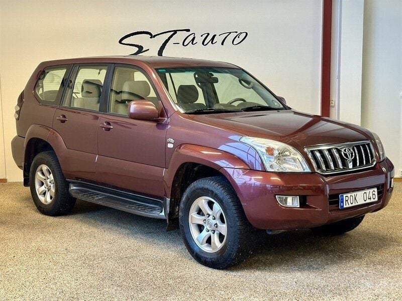 Mörkröd Begagnad 2005 Toyota Land Cruiser SUV | 199 900 kr - Bild 1/4