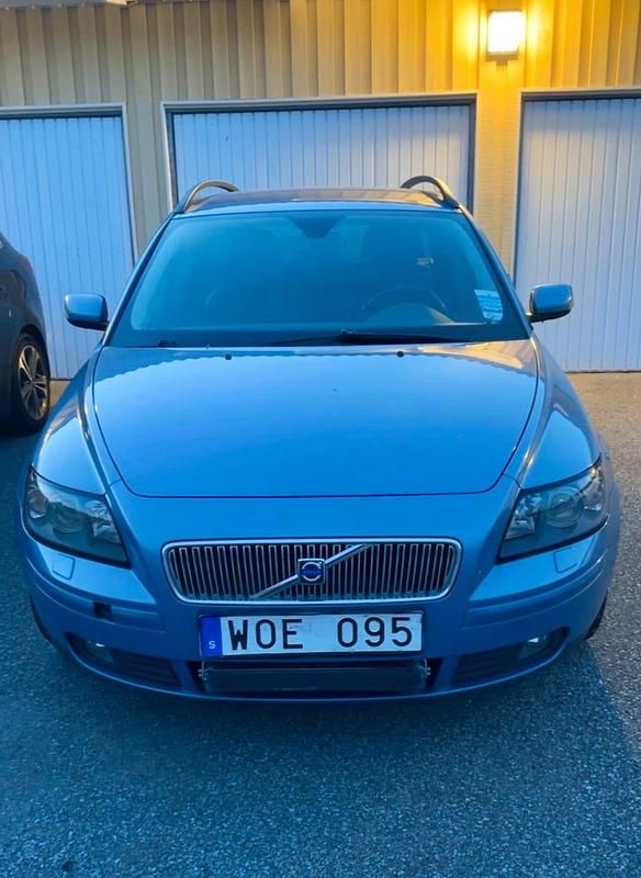 Begagnad 2005 Volvo V50 Kombi | 11 200 kr (Bra pris) - Bild 1/4