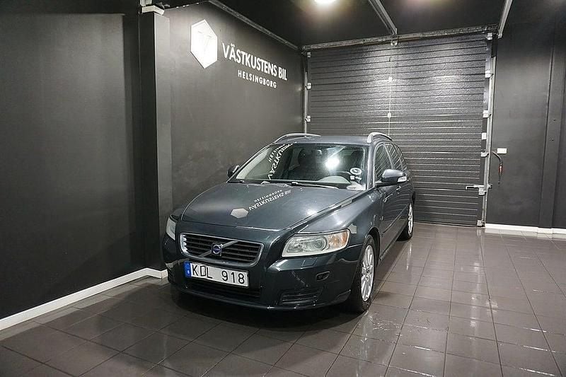 Begagnad Volvo V50 125 HK (91 kW) 2009 Grå Kombi