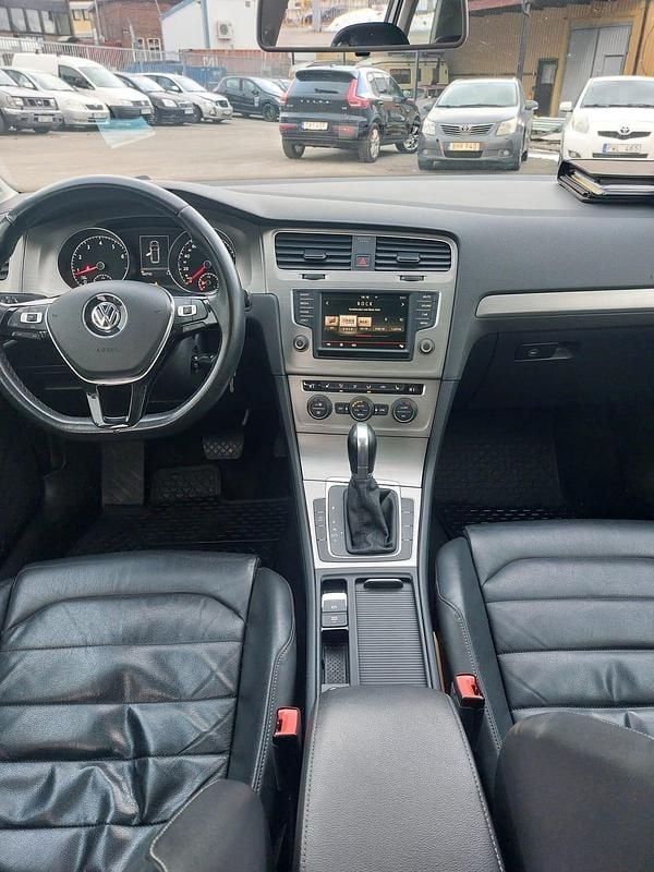 Begagnad VW Golf VII 110 HK (80 kW) 2016