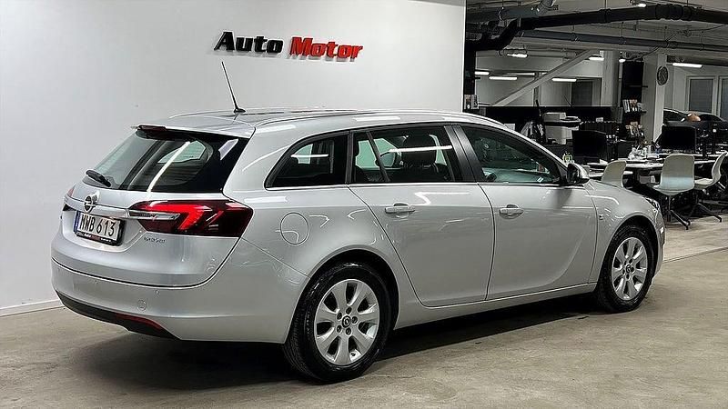 Begagnad Opel Insignia 136 HK (100 kW) 2015 Grå Kombi