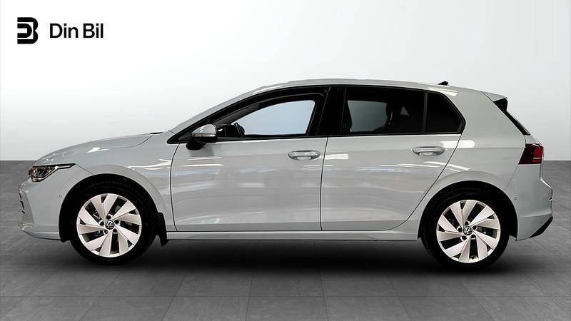 Begagnad VW Golf VIII 150 HK (110 kW) 2024 Ljusblå Kombi