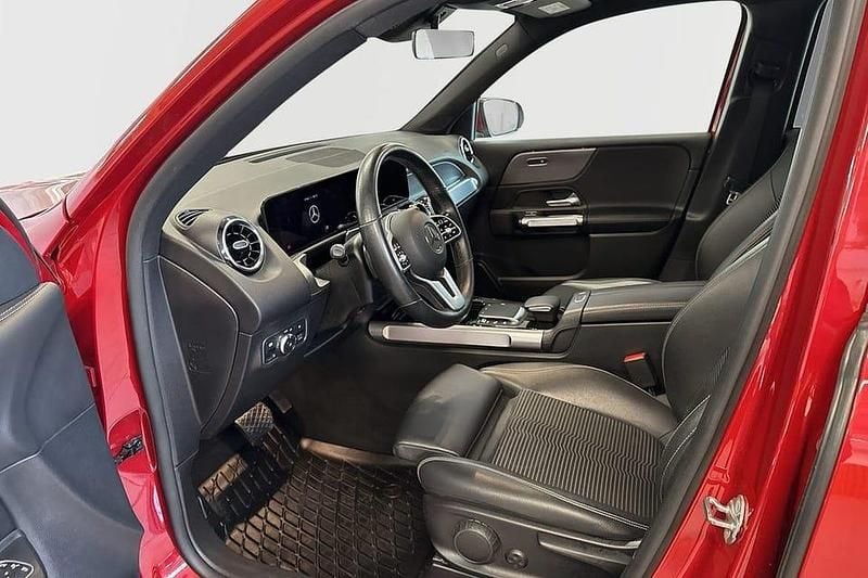 Begagnad Mercedes GLB200 151 HK (111 kW) 2022 Röd SUV