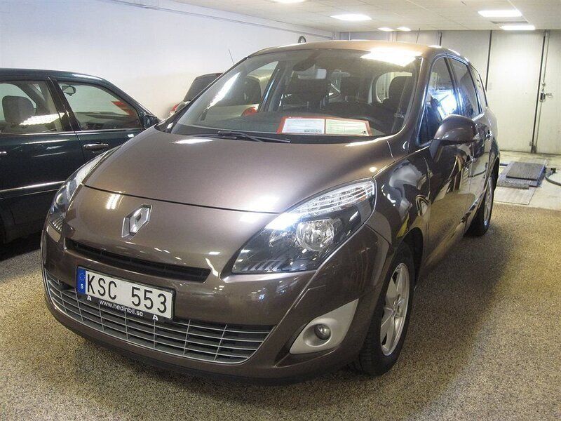 Färg: brun Begagnad 2010 Renault Grand Scénic III Dynamique Minibuss | 99 000 kr - Bild 1/4