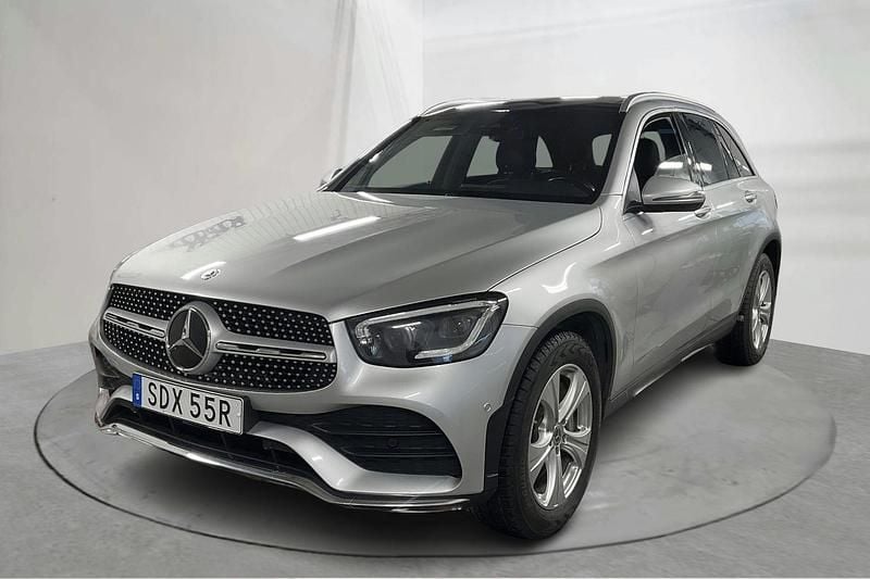 Silver Begagnad 2020 Mercedes GLC220 AMG line | 260 000 kr (Bra pris) - Bild 1/4