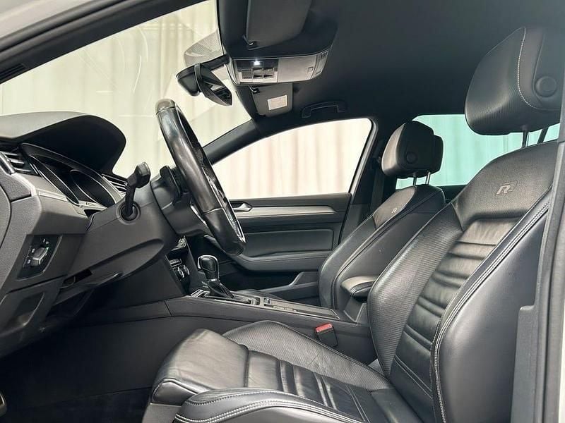 Begagnad VW Passat R-line 281 HK (206 kW) 2016 Vit Kombi