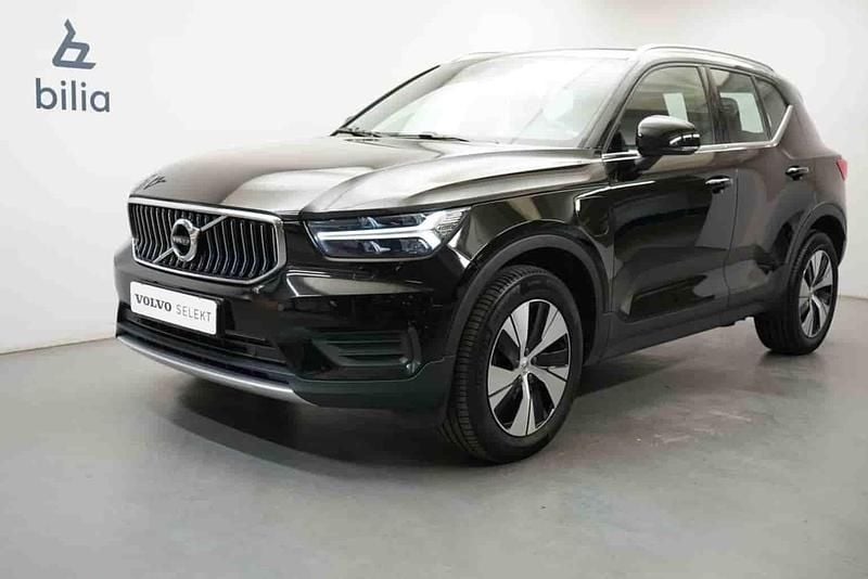 Svart Begagnad 2022 Volvo XC40 SUV | 339 900 kr - Bild 1/1