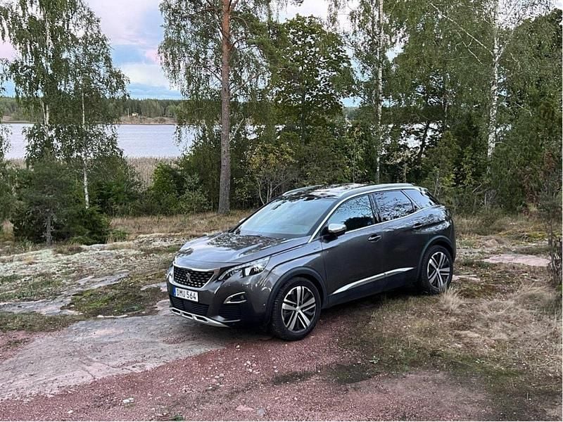 Grå Begagnad 2018 Peugeot 3008 Business-Line SUV | 185 000 kr (Superpris) - Bild 1/4