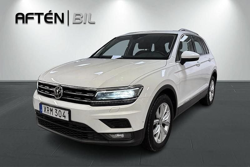 Vit Begagnad 2018 VW Tiguan SUV | 194 800 kr (Superpris) - Bild 1/3
