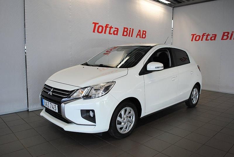 Vit Begagnad 2022 Mitsubishi Space Star Kombi | 139 000 kr (Marknadspris) - Bild 1/4