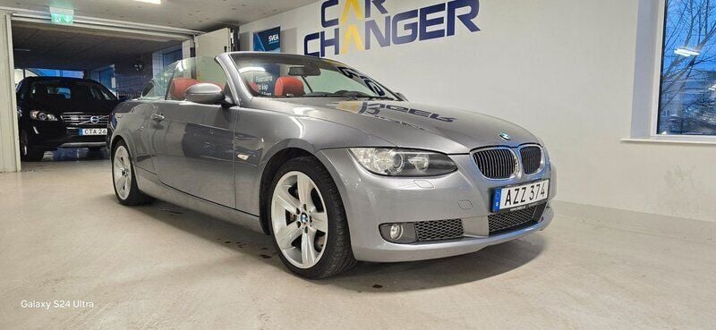 Grå Begagnad 2008 BMW 335 Cabriolet Comfort Edition Cab | 219 900 kr (Bra pris) - Bild 1/4