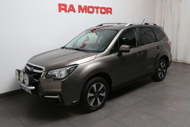 Ljusbrun Begagnad 2016 Subaru Forester XE SUV | 139 900 kr (Marknadspris) - Bild 1/3